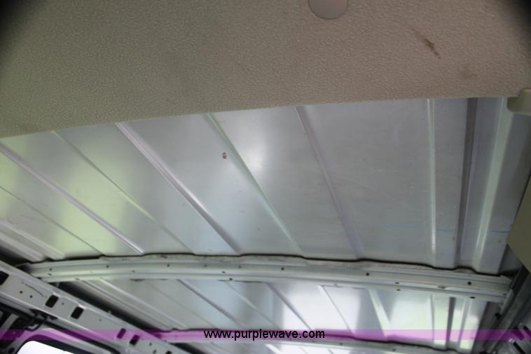 image for item G4050 2004 Chevrolet Express 1500 van