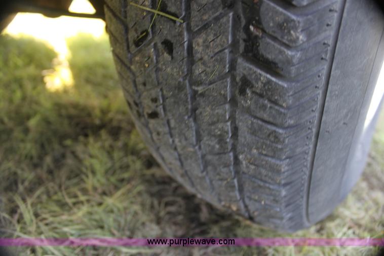 image for item G4053 2001 Chevrolet Express 1500 van