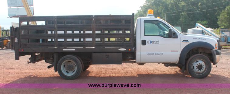 image for item H3503 2006 Ford F450 XL Super Duty stake bed truck