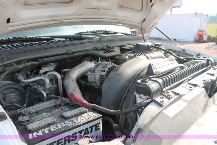 image for item H3503 2006 Ford F450 XL Super Duty stake bed truck