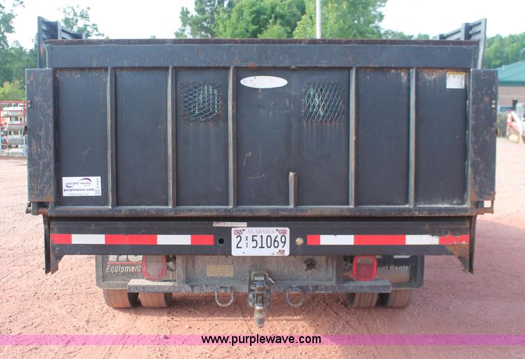 image for item H3503 2006 Ford F450 XL Super Duty stake bed truck