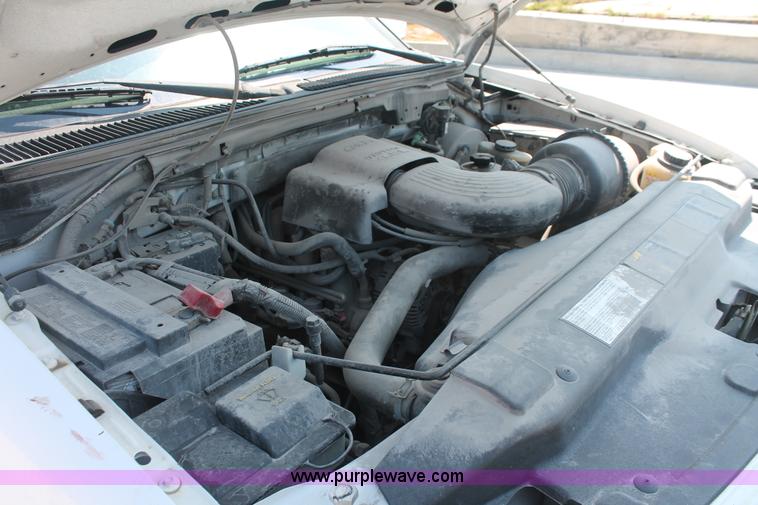 image for item H3513 2003 Ford F150 XLT SuperCab pickup truck