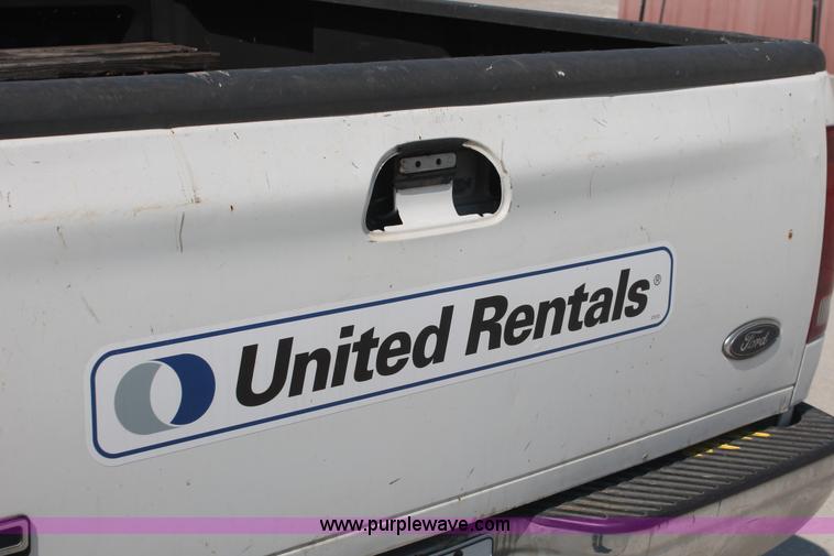 image for item H3513 2003 Ford F150 XLT SuperCab pickup truck