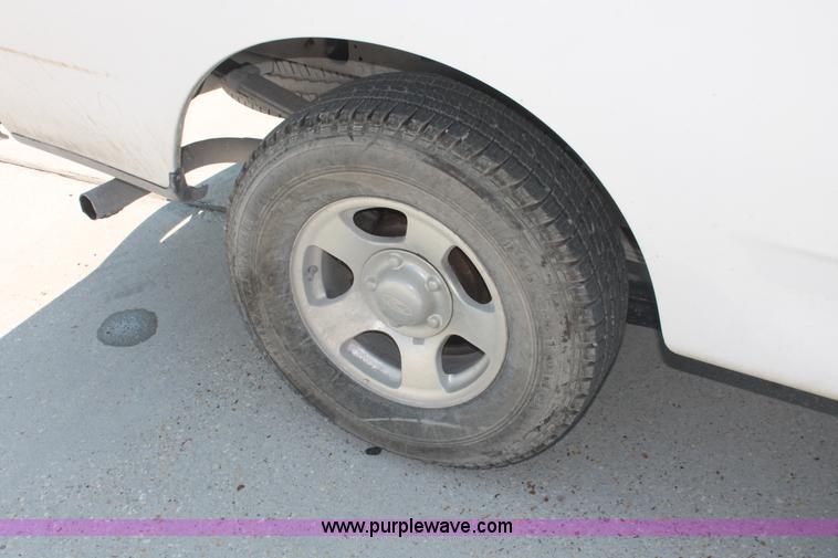 image for item H3513 2003 Ford F150 XLT SuperCab pickup truck