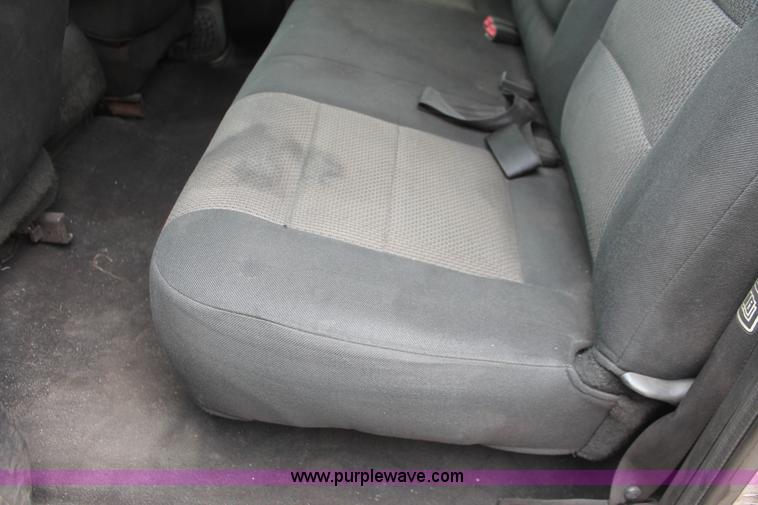 image for item H3516 2003 Ford F250 Super Duty Crew Cab pickup truck