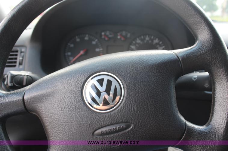 image for item H6541 2003 Volkswagen Jetta GL
