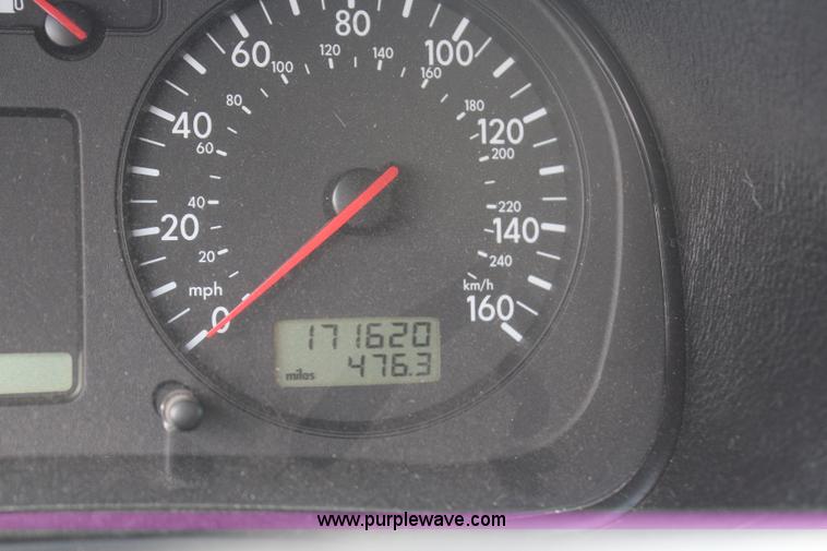 image for item H6541 2003 Volkswagen Jetta GL