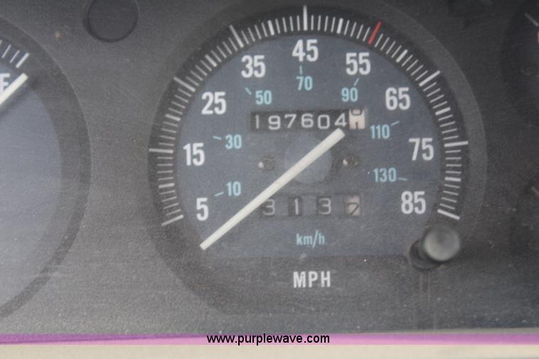 image for item H6614 1988 Jeep Wagoneer Limited SUV