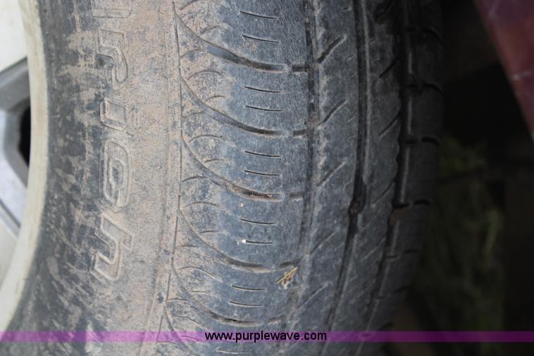 image for item H6614 1988 Jeep Wagoneer Limited SUV