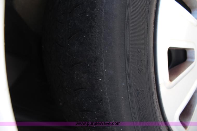 image for item H6617 2006 Ford Crown Victoria Police Interceptor