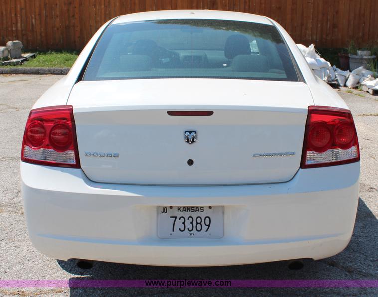 image for item H6618 2009 Dodge Charger SE