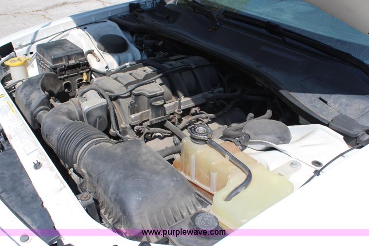 image for item H6618 2009 Dodge Charger SE