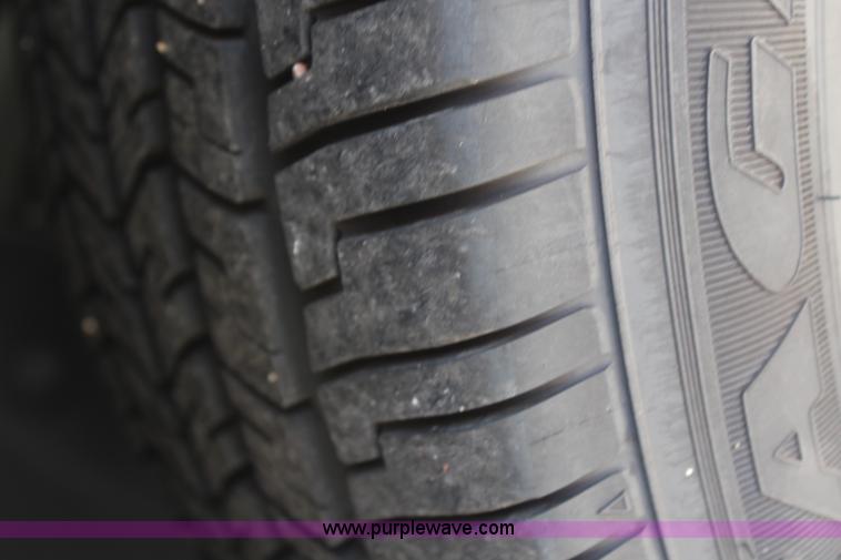 image for item H6618 2009 Dodge Charger SE