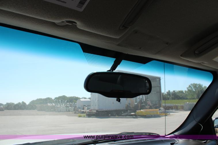 image for item H6624 2006 Chevrolet Silverado 1500 Ext. Cab pickup truck