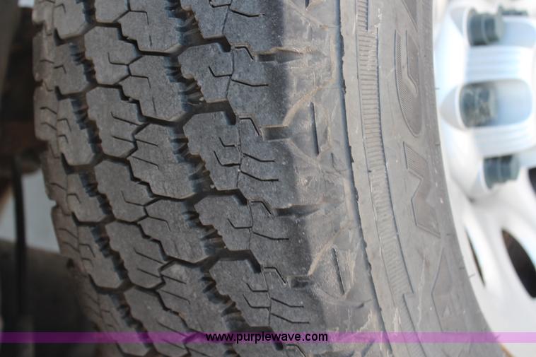 image for item H6624 2006 Chevrolet Silverado 1500 Ext. Cab pickup truck