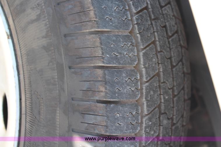 image for item H6625 2005 Chevrolet Silverado 1500HD pickup truck