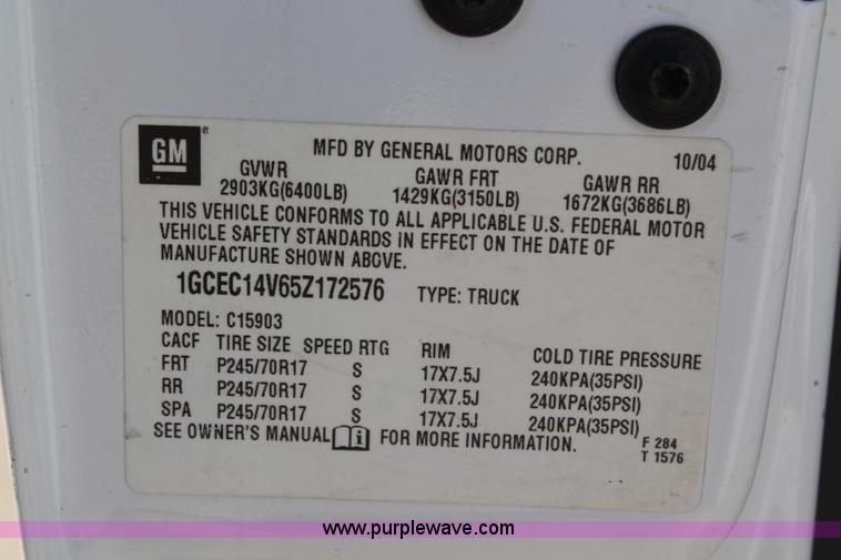 image for item H6625 2005 Chevrolet Silverado 1500HD pickup truck