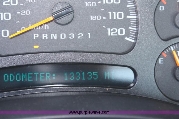 image for item H6627 2006 Chevrolet Silverado 2500HD pickup truck