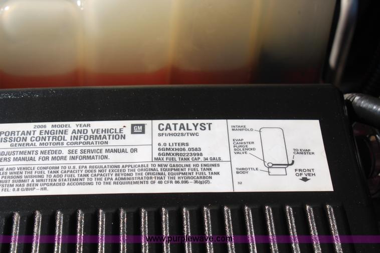 image for item H6627 2006 Chevrolet Silverado 2500HD pickup truck