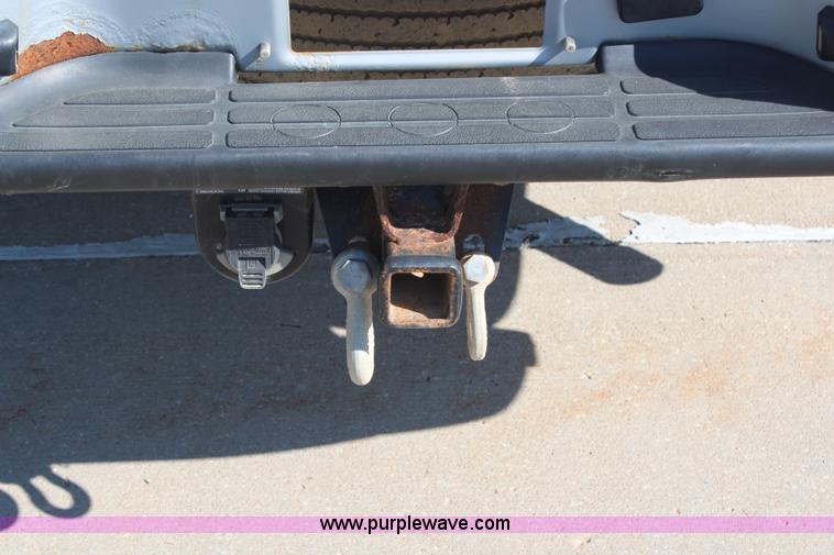 image for item H6627 2006 Chevrolet Silverado 2500HD pickup truck