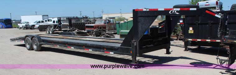 image for item H6632 2002 CTC gooseneck trailer