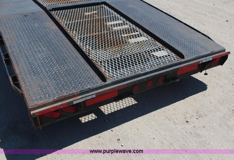 image for item H6632 2002 CTC gooseneck trailer
