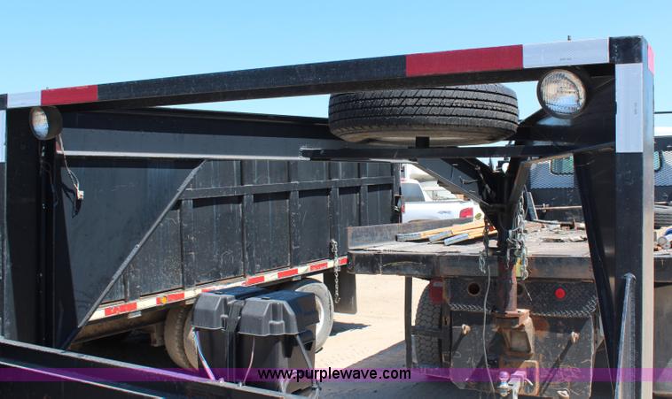 image for item H6632 2002 CTC gooseneck trailer