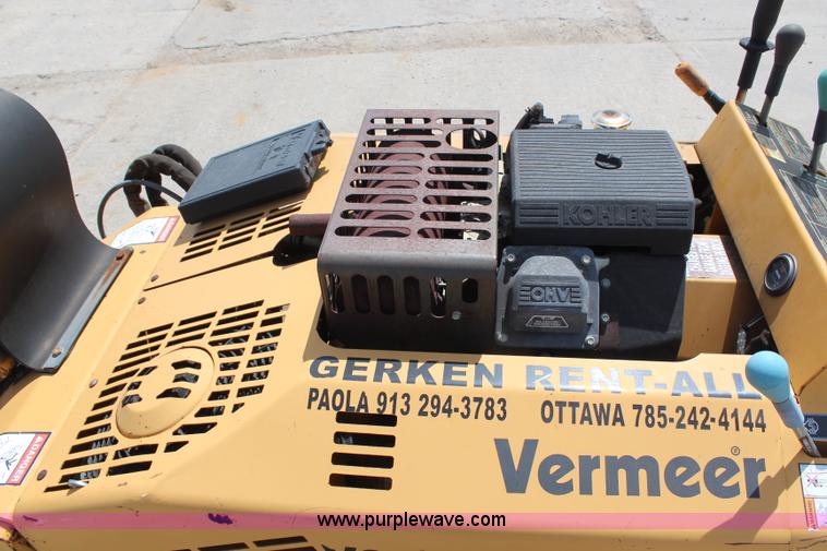 image for item H6633 2000 Vermeer V2050 trencher