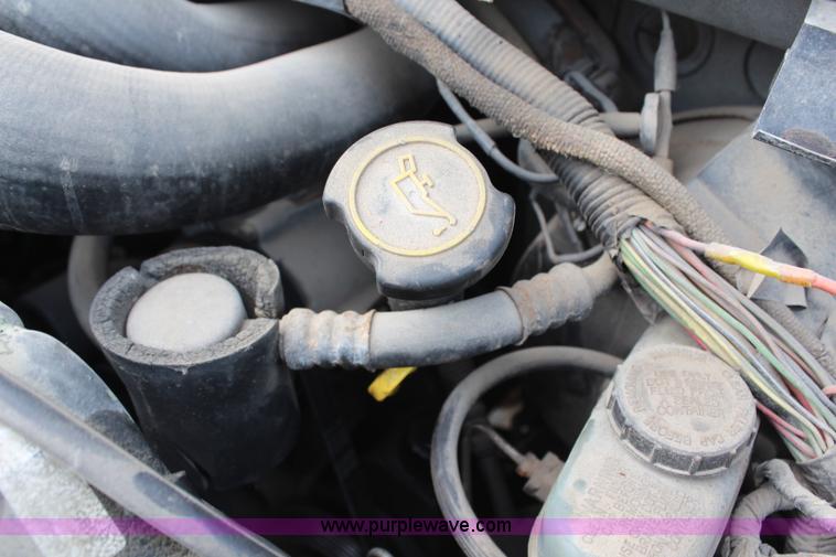 image for item H6644 1989 Ford Econoline E350 box truck