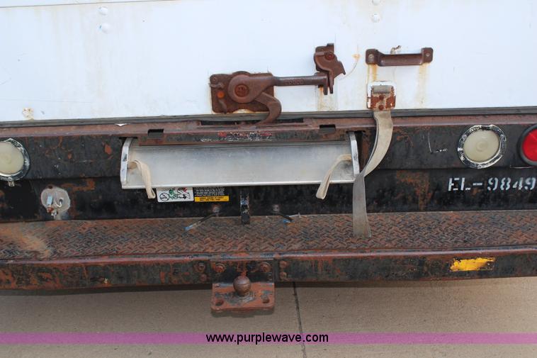 image for item H6644 1989 Ford Econoline E350 box truck