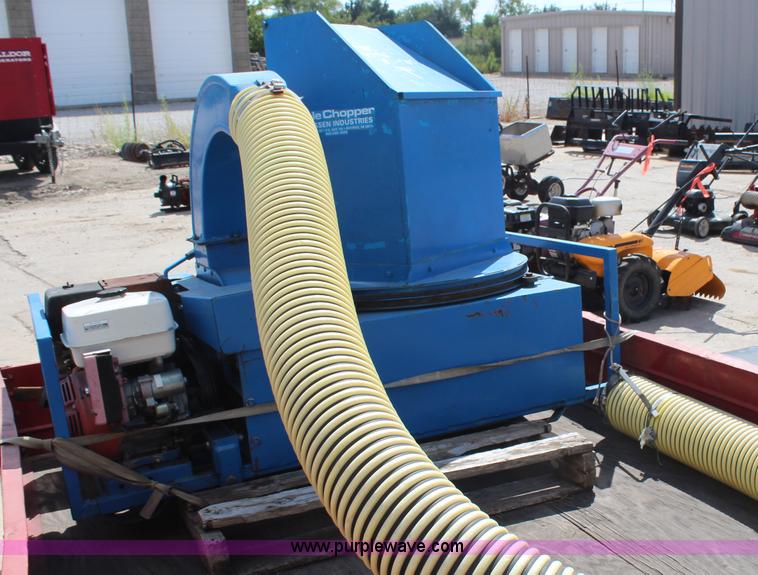 image for item H6660 Goosen bale chopper