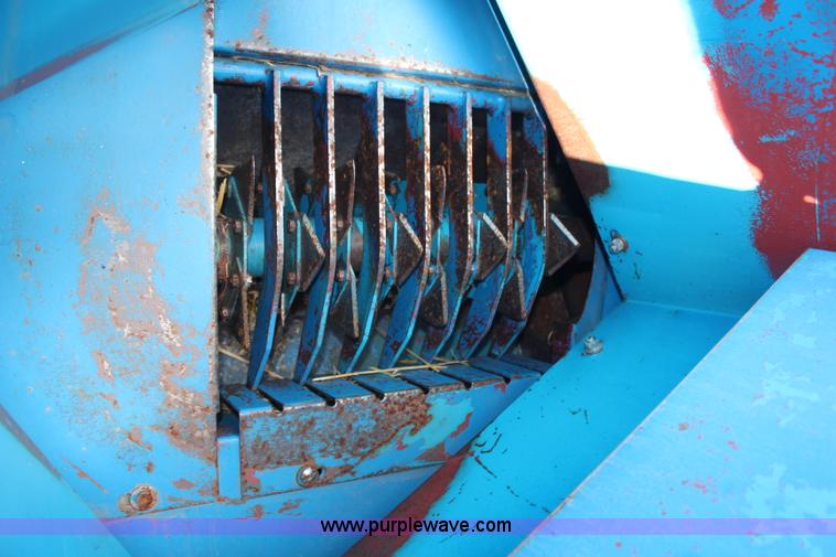 image for item H6660 Goosen bale chopper