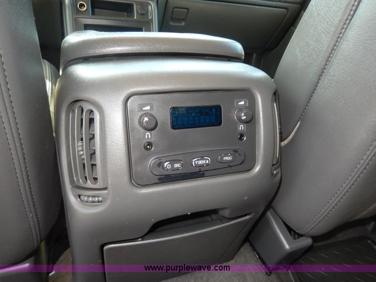 image for item I4333 2005 Chevrolet Silverado 1500 Z71 Off-Road Crew Cab pickup truck