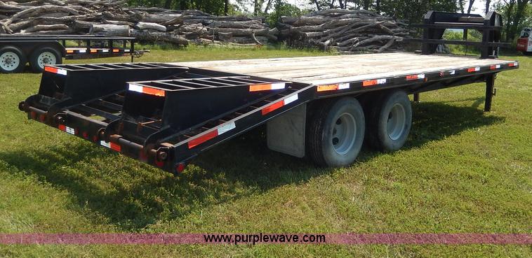 image for item I4343 2005 Hay Van gooseneck trailer
