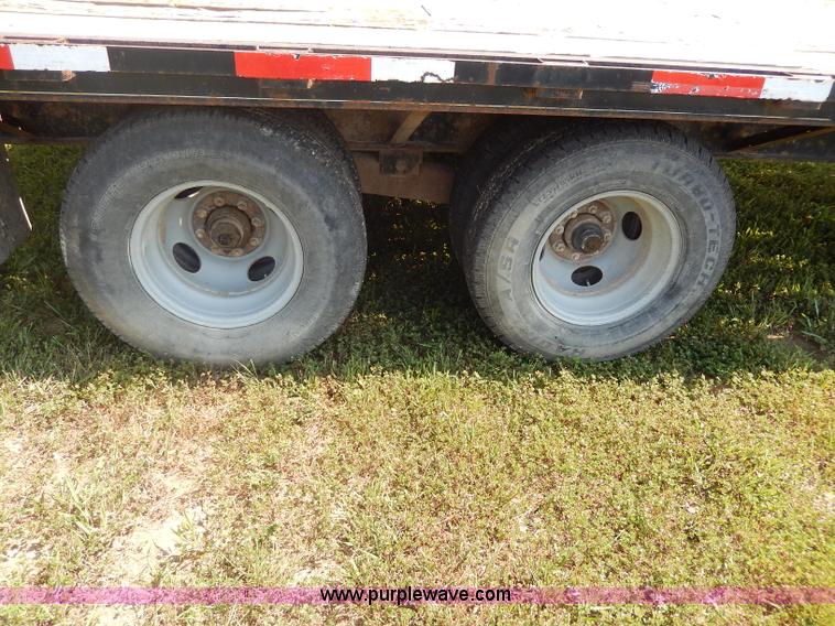 image for item I4343 2005 Hay Van gooseneck trailer