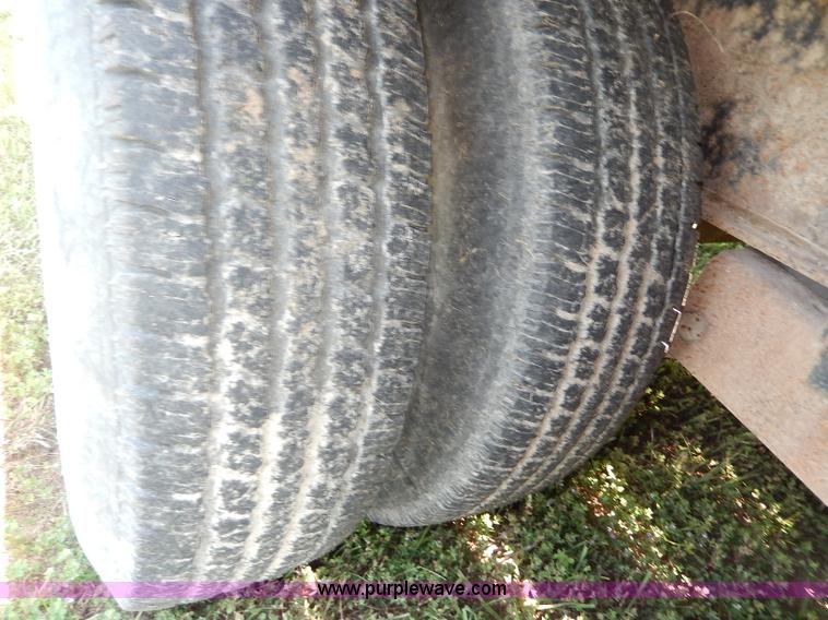 image for item I4343 2005 Hay Van gooseneck trailer