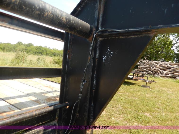 image for item I4343 2005 Hay Van gooseneck trailer