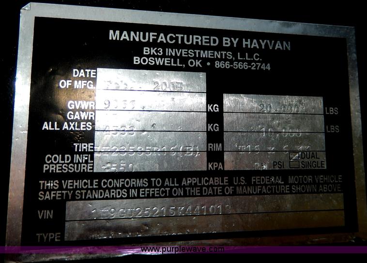 image for item I4343 2005 Hay Van gooseneck trailer