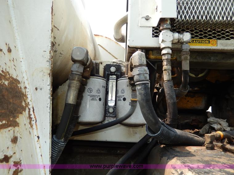 image for item I4371 1992 International 4600 street sweeper truck