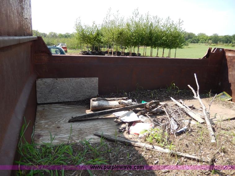 image for item I4438 1989 International S2500 dump truck