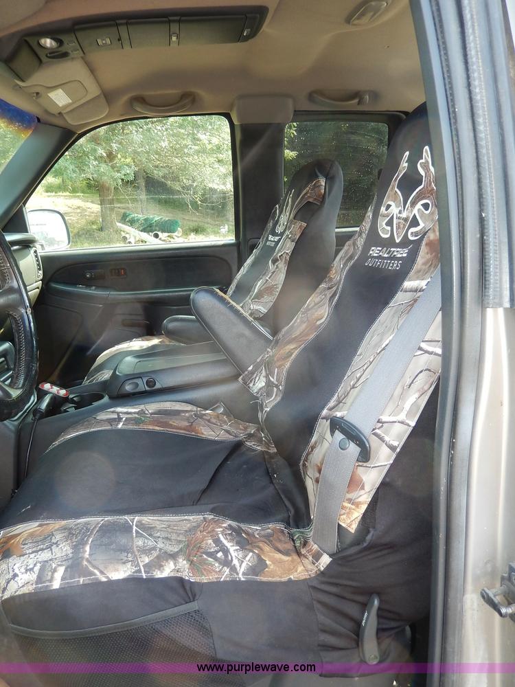 image for item I4439 1999 Chevrolet Silverado 2500 Extended Cab pickup truck