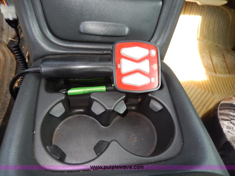 image for item I4439 1999 Chevrolet Silverado 2500 Extended Cab pickup truck