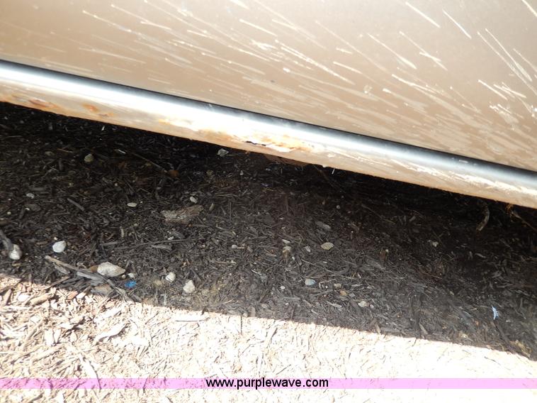 image for item I4439 1999 Chevrolet Silverado 2500 Extended Cab pickup truck