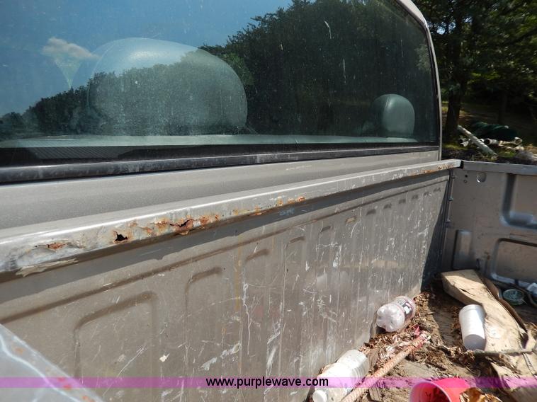 image for item I4439 1999 Chevrolet Silverado 2500 Extended Cab pickup truck