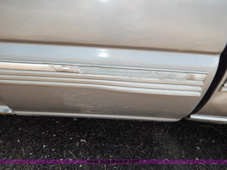 image for item I4439 1999 Chevrolet Silverado 2500 Extended Cab pickup truck