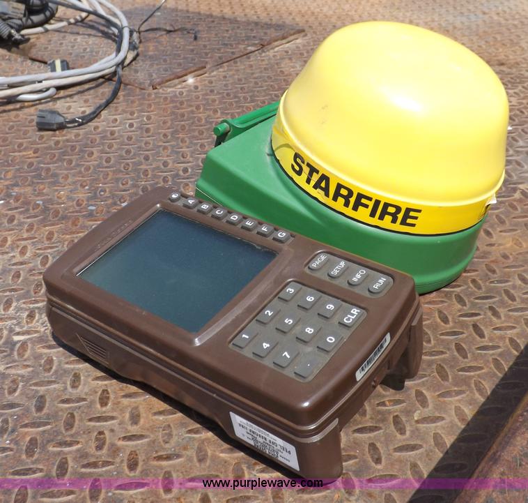 image for item I7644 John Deere mobile processor GPS system