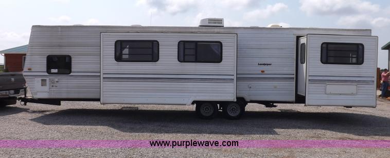 image for item I7650 1997 Sand Piper 36' travel trailer