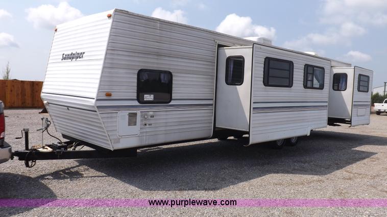 image for item I7650 1997 Sand Piper 36' travel trailer