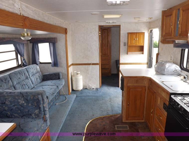 image for item I7650 1997 Sand Piper 36' travel trailer