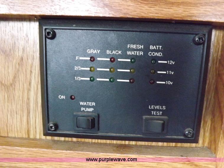 image for item I7650 1997 Sand Piper 36' travel trailer